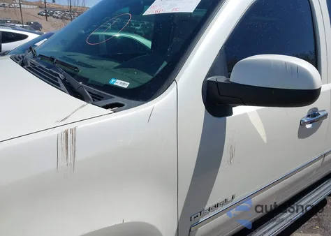 2010 GMC Yukon Xl 1500 Denali из США, поврежденный, VIN 1GKUKMEF9AR195095